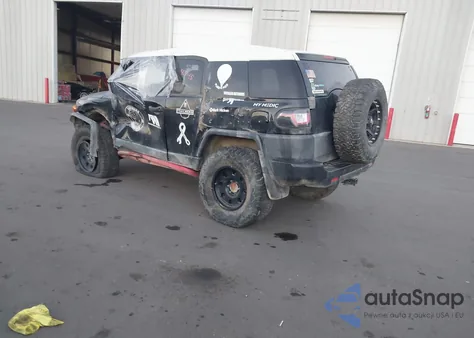 2007 Toyota Fj Cruiser from USA, damaged, VIN JTEBU11F570055412